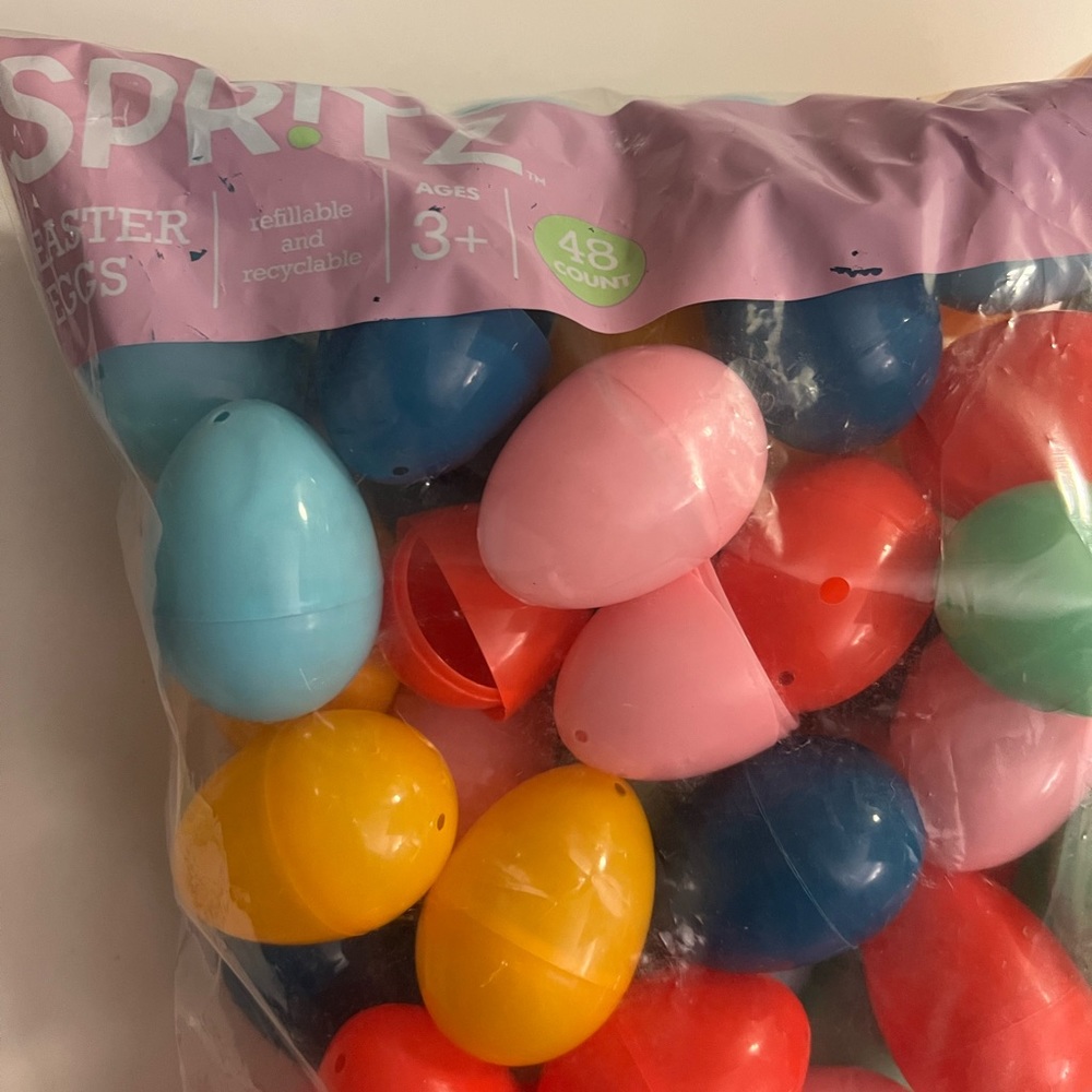 Target spritz Easter plastic eggs - Picture 3 of 4